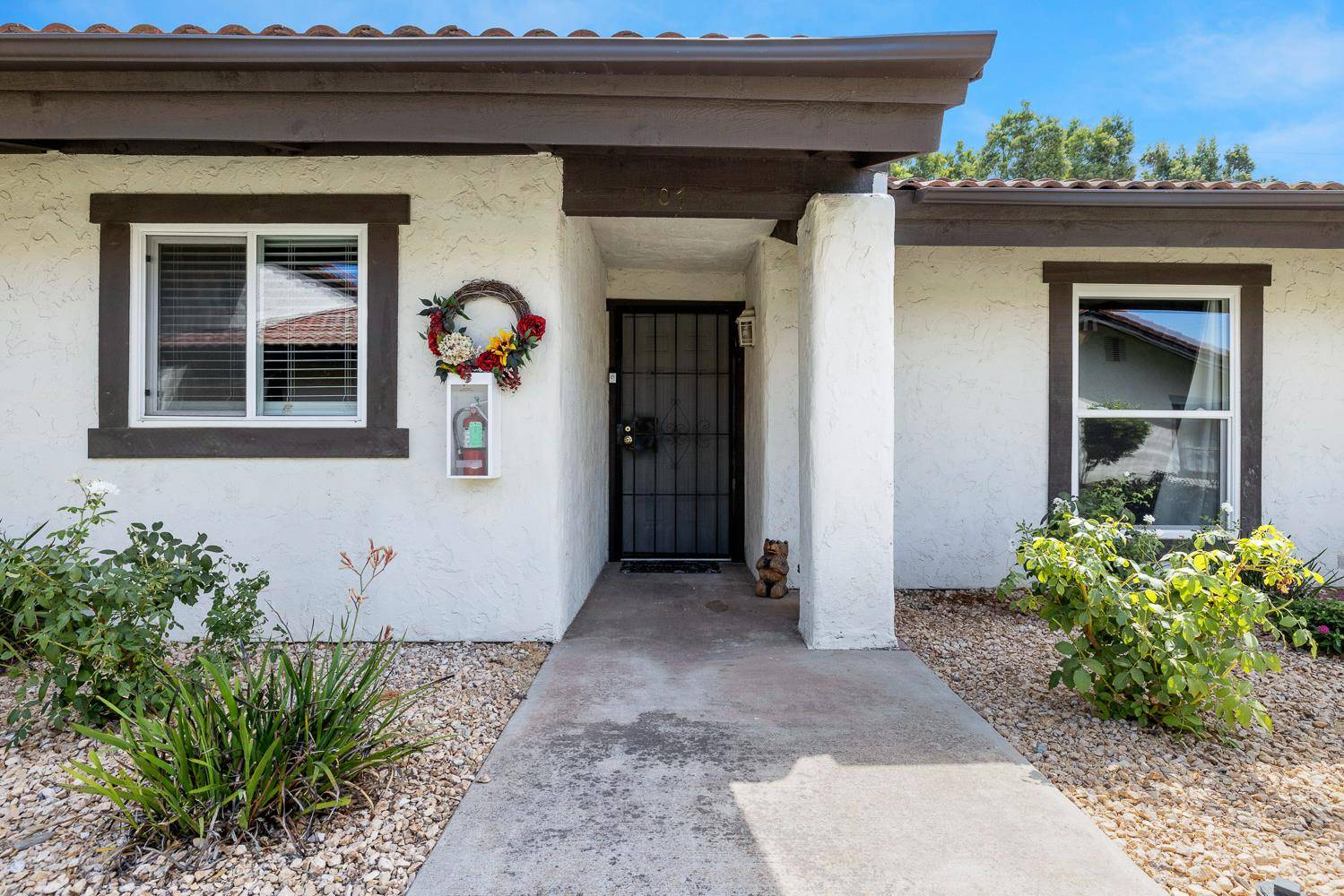 Fresno, CA 93704,317 W Sierra AVE #107