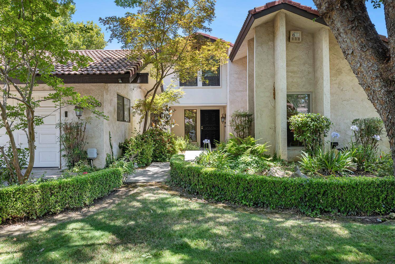 Fresno, CA 93711,5630 N El Adobe DR