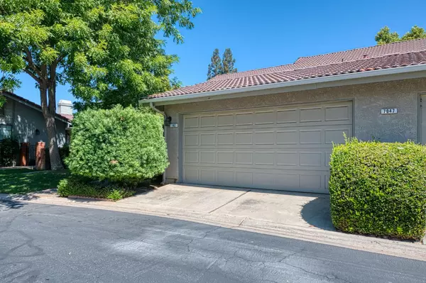 Fresno, CA 93711,7047 N Teilman AVE #102