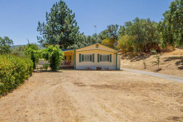 46424 Baldpate LN, Yokuts Valley, CA 93675