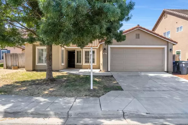840 Morris LN, Madera, CA 93637