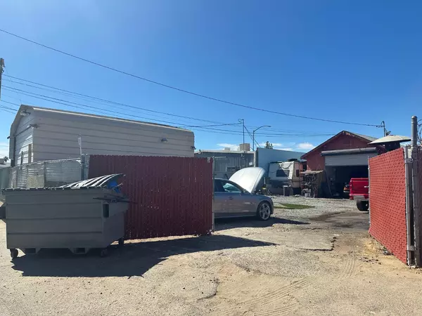 Fresno, CA 93702,4414 E Belmont AVE