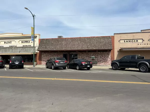 738 N ST, Sanger, CA 93657