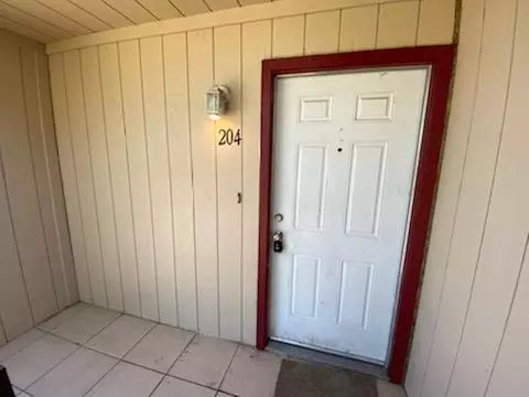 1020 Jefferson AVE #204, Clovis, CA 93612