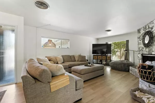 Fresno, CA 93704,4678 N Thorne AVE