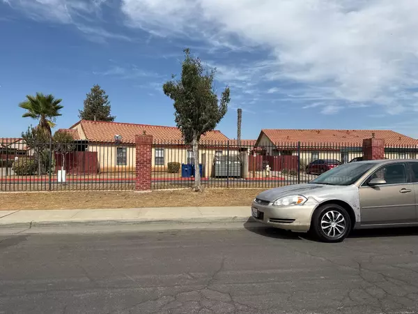 Reedley, CA 93654,1405 E Cypress AVE #217