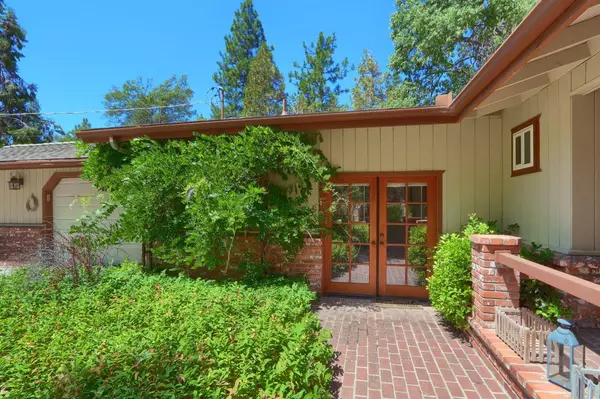 Mariposa, CA 95338,5621 Ponderosa CT