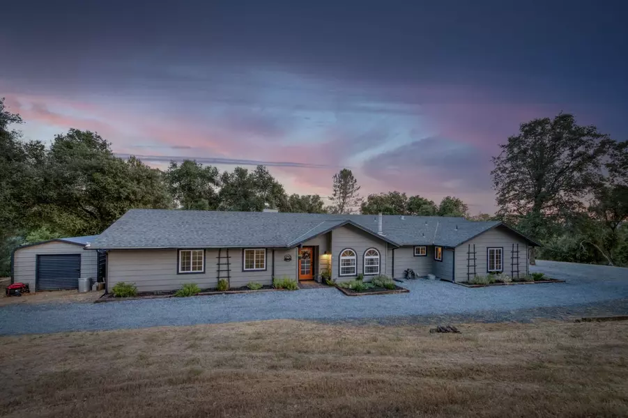40955 Jean RD, Oakhurst, CA 93644