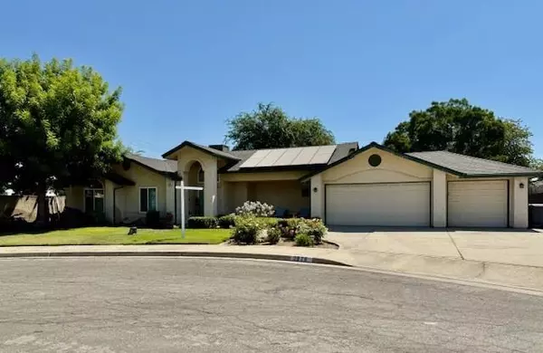3828 Van Horn ST, Selma, CA 93662