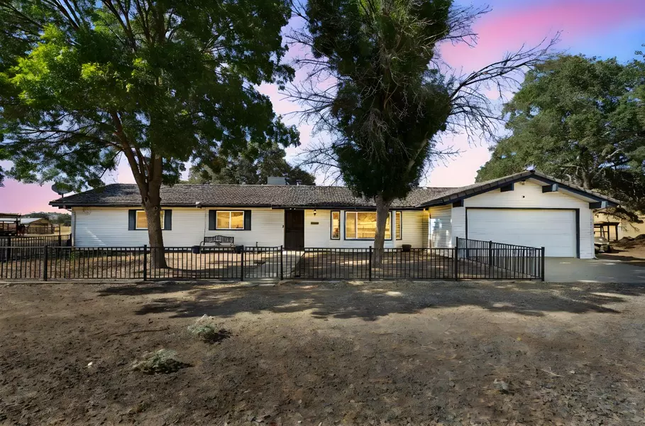 5298 Mc Cay RD, Catheys Valley, CA 95306