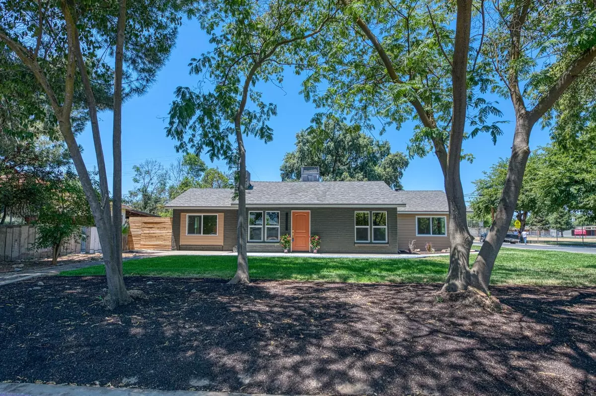 Fresno, CA 93704,4843 N Palm AVE