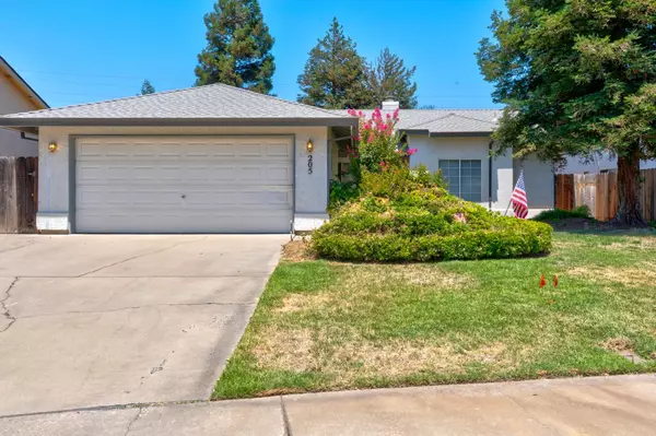 205 Clipper CT, Atwater, CA 95301