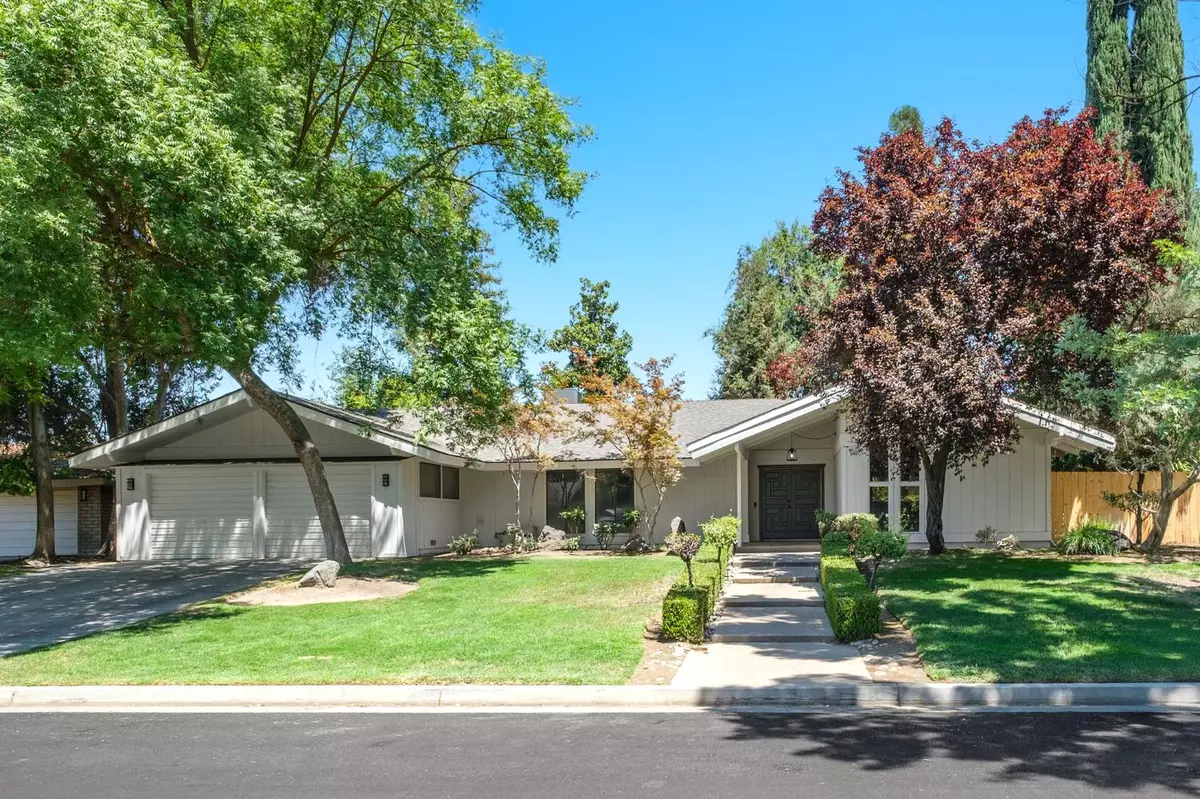 Fresno, CA 93711,2740 W San Madele AVE