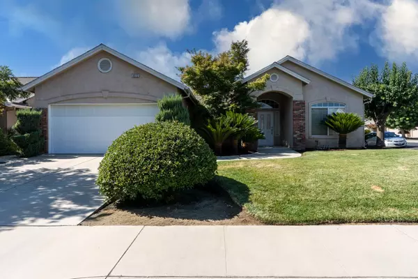 Kingsburg, CA 93631,2212 Howard