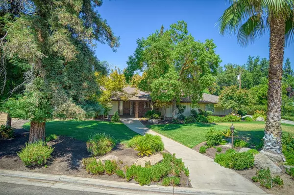 1590 W Escalon AVE, Fresno, CA 93711