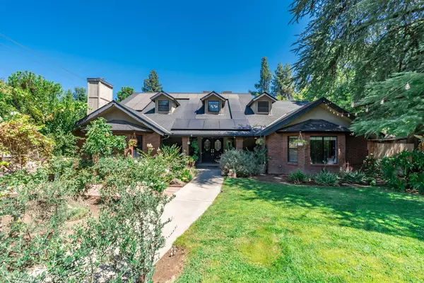 1582 W San Jose AVE, Fresno, CA 93711