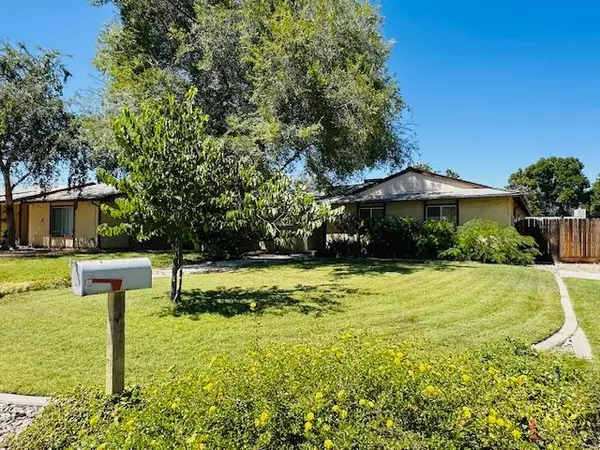 Coalinga, CA 93210,522 W Dovewood CT