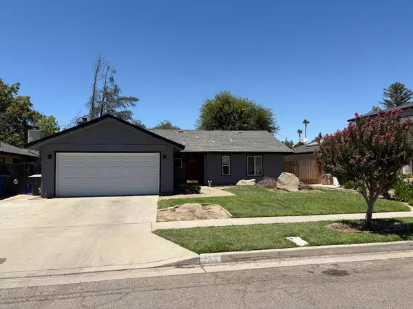 Fresno, CA 93711,8237 E Del Mar AVE