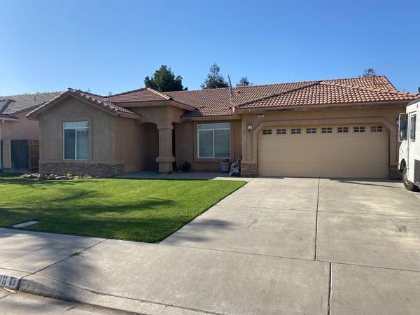 2606 Hillcrest ST, Selma, CA 93662