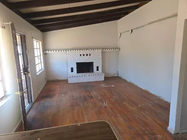 Fresno, CA 93726,Address not disclosed