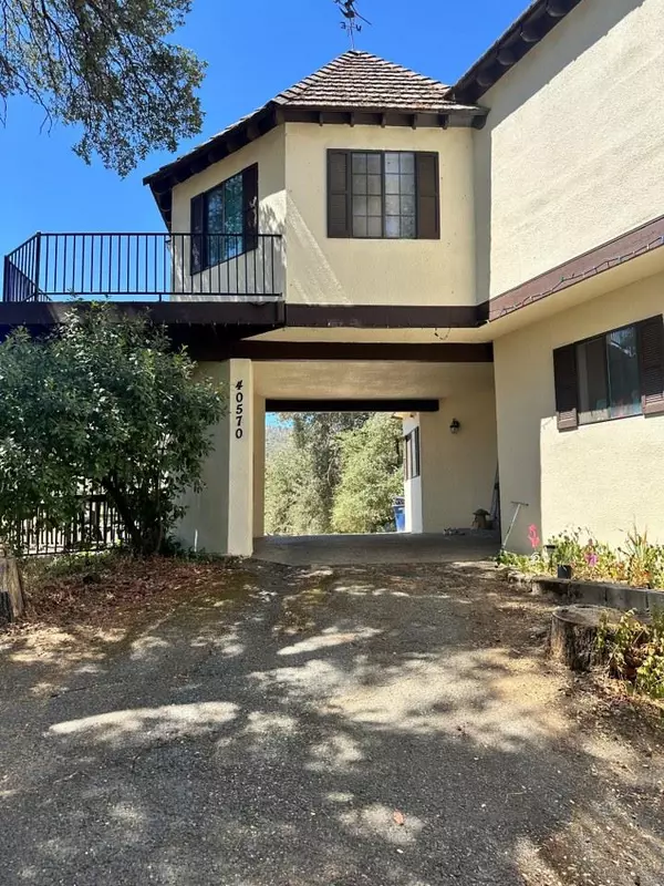 Oakhurst, CA 93644,40570 Griffin DR