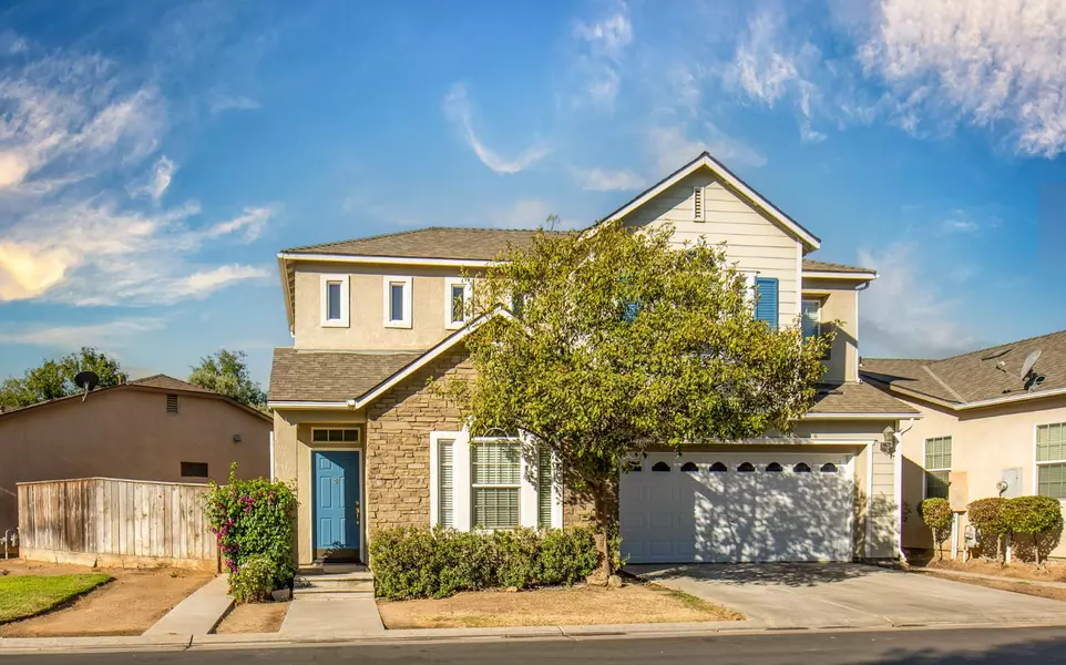3629 W Black Walnut LN, Fresno, CA 93711