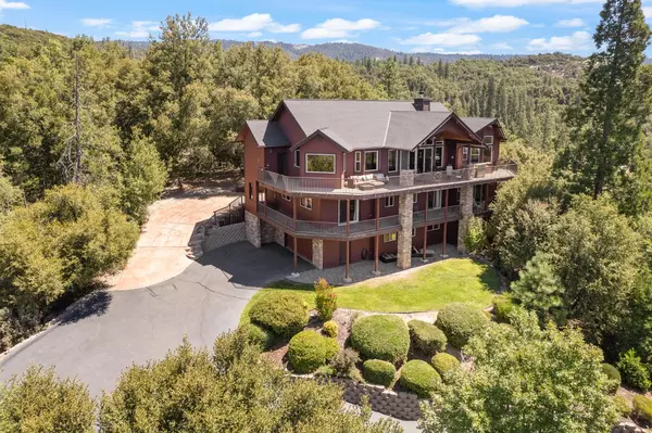39828 Granite Ridge LN, Bass Lake, CA 93604