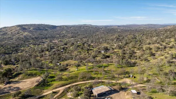 Coarsegold, CA 93614,29296 Grapevine