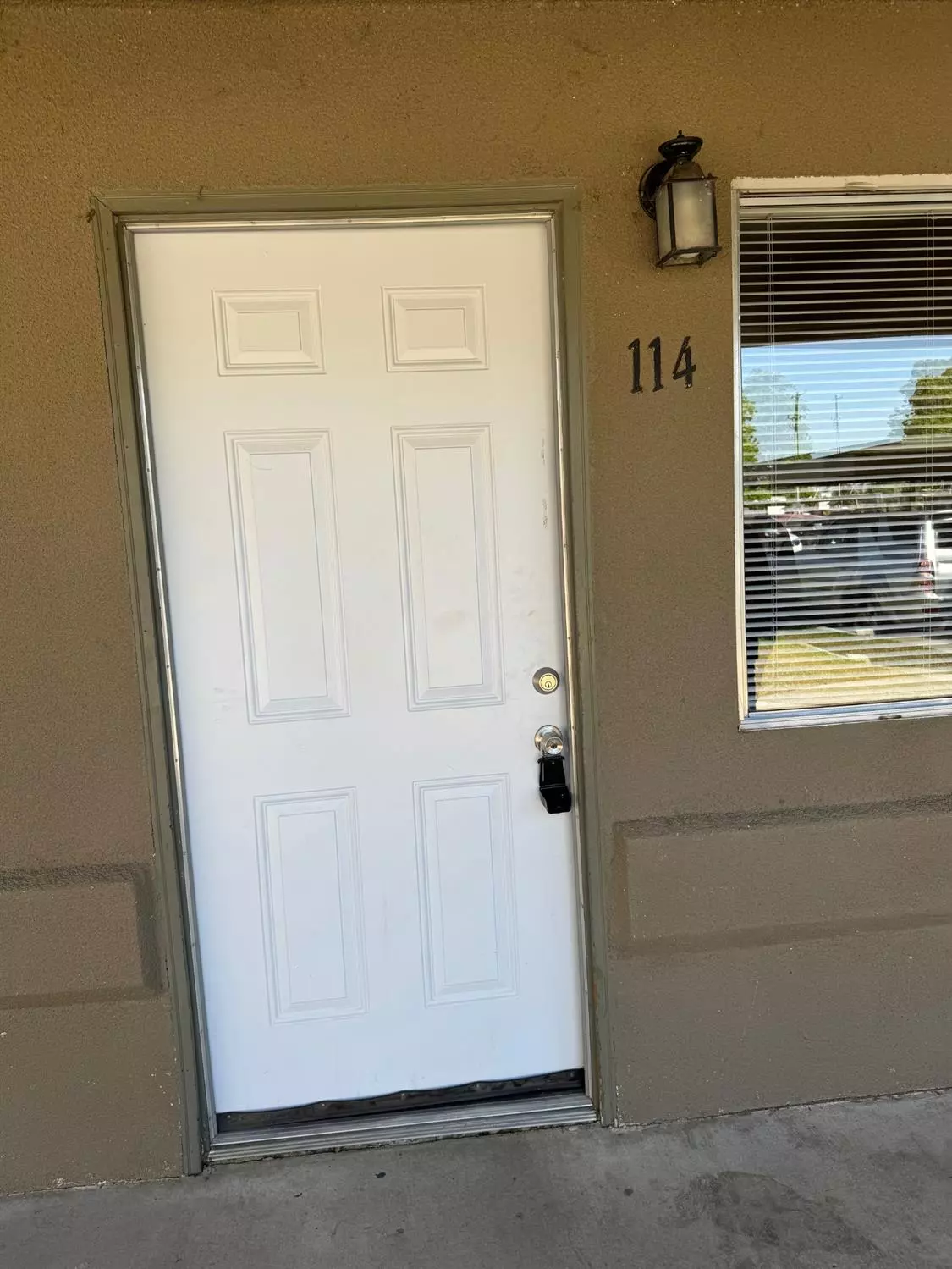 Fresno, CA 93722,1262 N Marks AVE #114