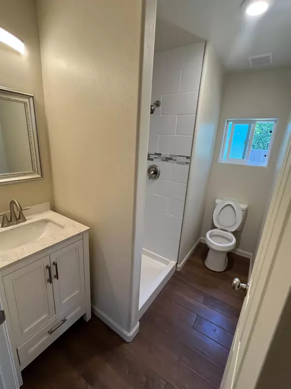 Visalia, CA 93291,1703 N Stevenson ST
