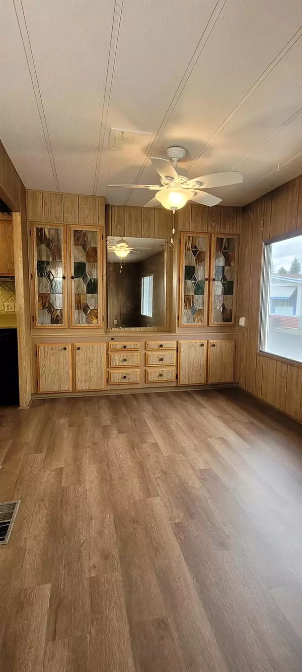 Clovis, CA 93612,1001 Sylmar AVE #30