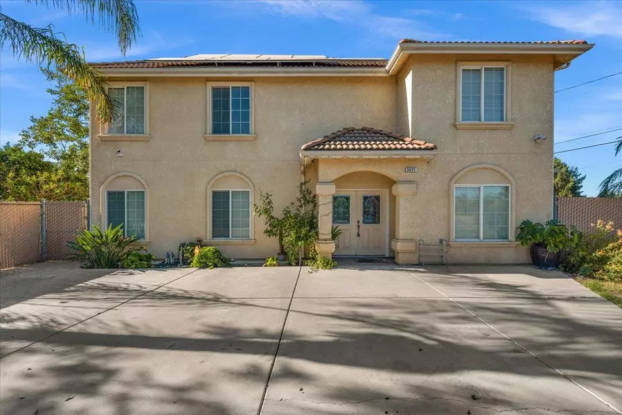 3271 E Muscat, Fresno, CA 93725