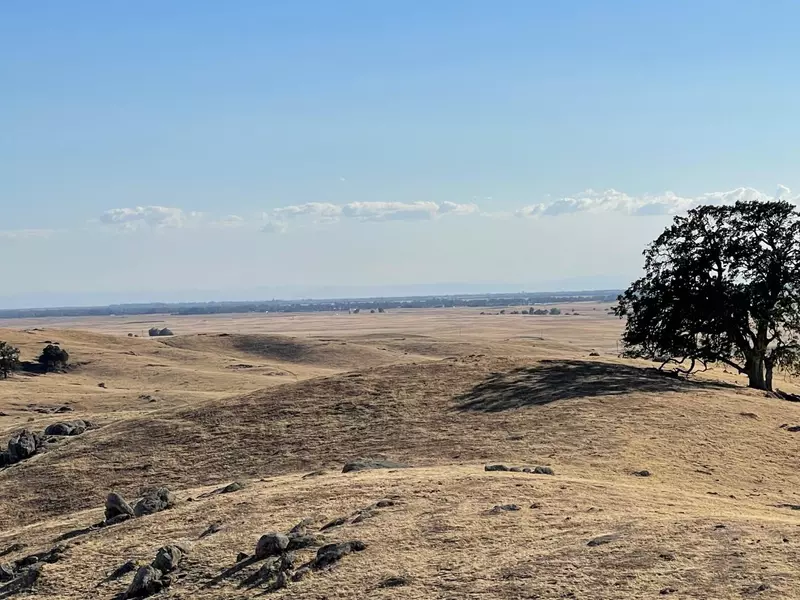 30 Hwy 41, O Neals, CA 93645