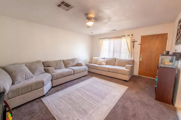 Fresno, CA 93725,4038 E Mason AVE