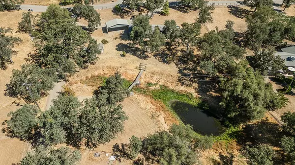 Auberry, CA 93602,33563 Frazier RD