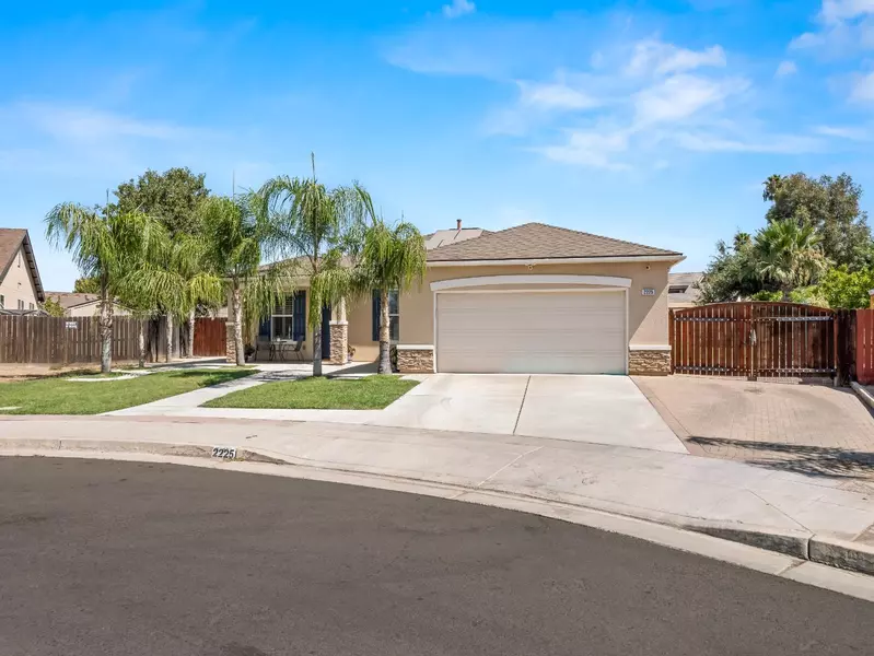 2225 S Rachel AVE, Fresno, CA 93727