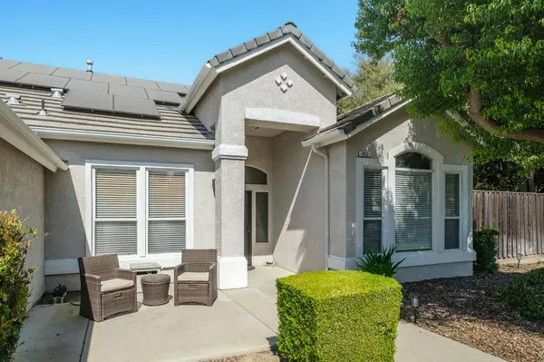 Clovis, CA 93611,423 W Fallbrook AVE