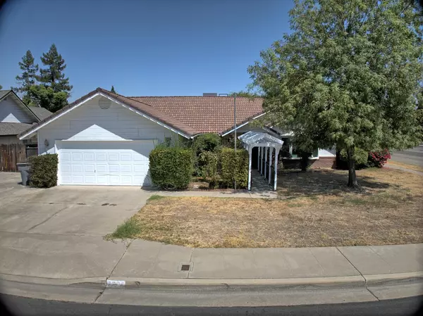 2693 Bliss AVE, Clovis, CA 93611