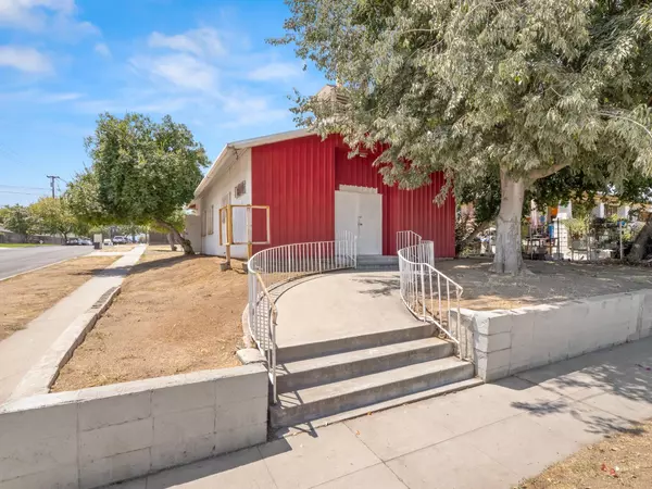 Fresno, CA 93706,701 Mayor AVE