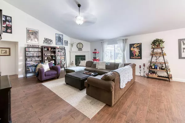 Sanger, CA 93657,237 Fairbanks AVE