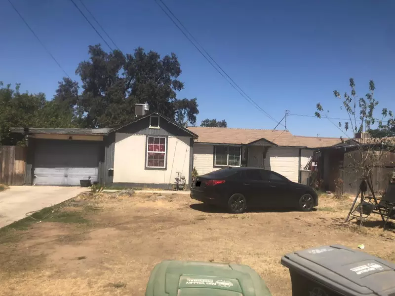 1570 E Dinuba AVE, Reedley, CA 93654