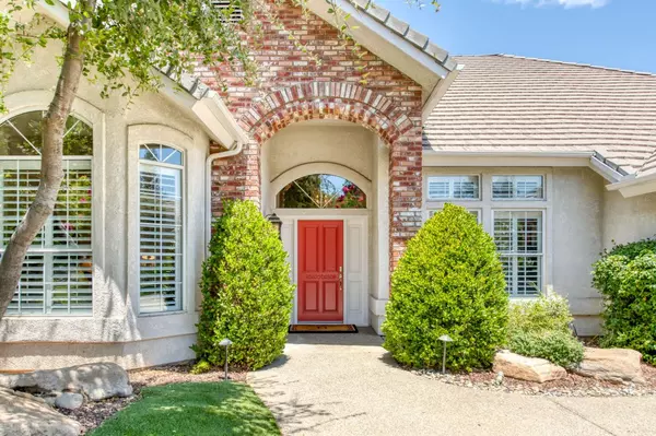 Fresno, CA 93720,1418 E Sweetbriar DR