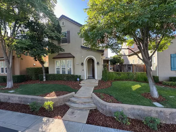 3852 Harlan Ranch BLVD, Clovis, CA 93619