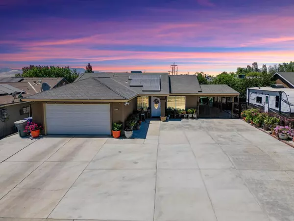 312 Armona AVE,  Avenal,  CA 93204