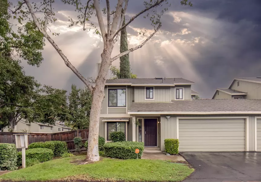 4718 E Alamos AVE #106, Fresno, CA 93726