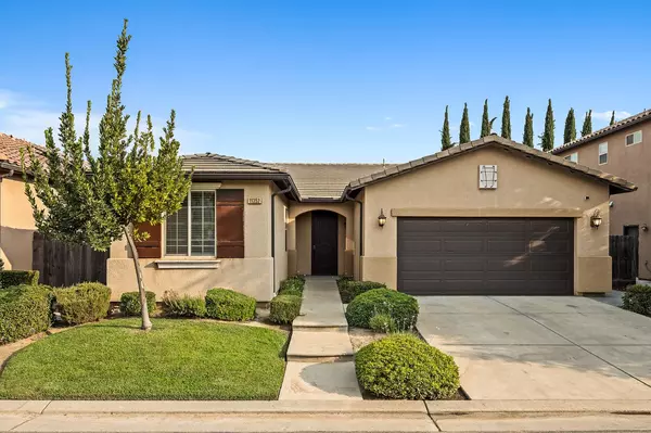 11352 N Via Ventana WAY, Fresno, CA 93730