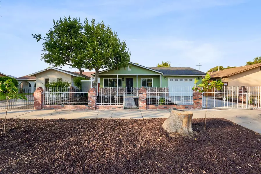 1311 W 1st ST, Merced, CA 95341