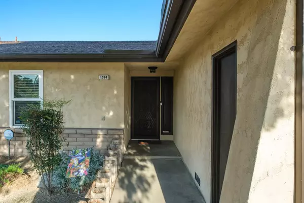 Reedley, CA 93654,1594 S Riverview AVE