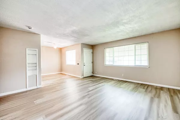 Reedley, CA 93654,957 S Hope AVE