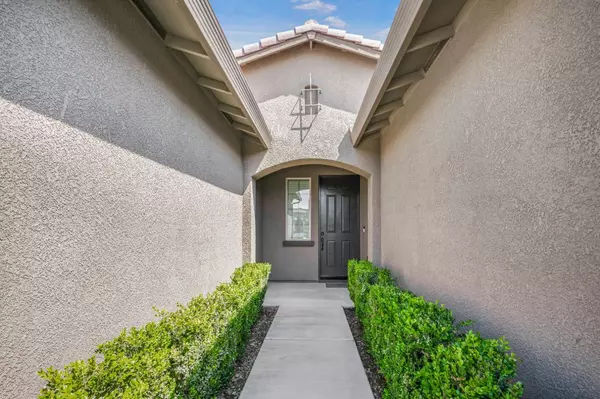 Fowler, CA 93625,996 E Boornazian AVE